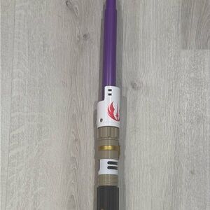 GUC Star Wars | Lightsaber Forge Mace Windu | Extendable Purple Lightsaber Toy